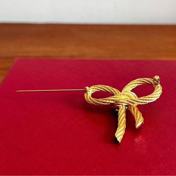 DIOR Vintage Roped Bow Brooch Gold - Picture 9 of 12